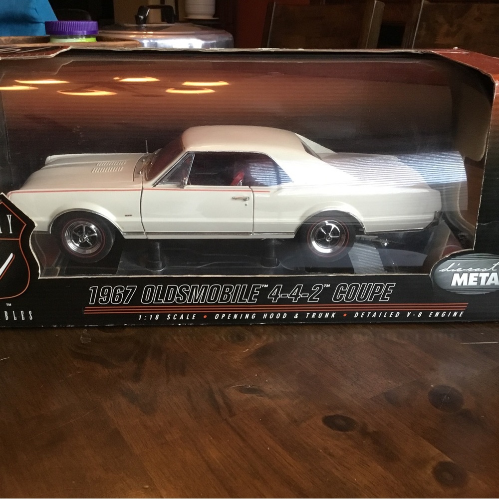 1967 Oldsmobile 4-4-2 Coupe by Highway 61 collectibles.